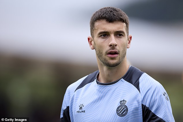 Arsenal are considering a move for 23-year-old Espanyol goalkepeer Joan Garcia (pictured)