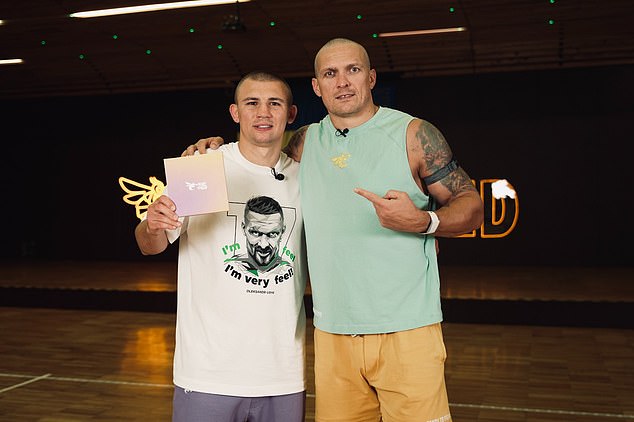 Oleksandr Usyk, the undisputed heavyweight champion of the world, recently hosted middleweight Olympic champion Oleksandr Khyzhniak at his training camp in Spain