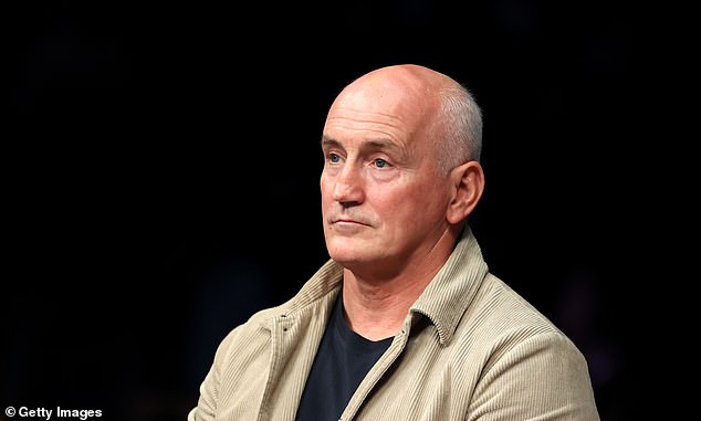 Barry McGuigan has given his verdict on the clash between Oleksandr Usyk and Tyson Fury